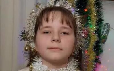 Міський онлайн-фестиваль дитячої творчості “Новорічний дивограй! ” Колядує Олександра Шевцова (5-б клас)