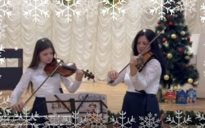Міський онлайн-фестиваль дитячої творчості “Новорічний дивограй! ” “Щедрик” у виконанні Дубініної Алли-Міхаелли (5б клас) та її мами, пані Оксани.